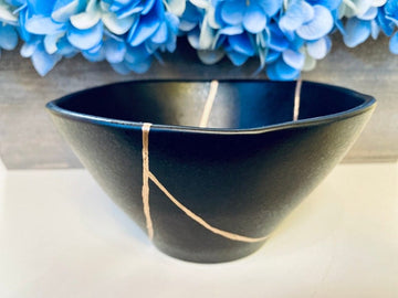 Kintsugi Bowl, Home Decor, Personalized Gifts, Gifts for Her Gifts for Him, Minimalist, Kintsugi Repaired Matte Black Artisan Stoneware Bowl
